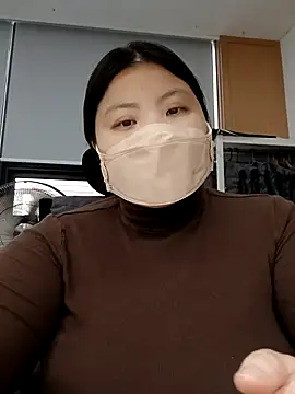 hello098712 online show from 09/25/25, 03:32