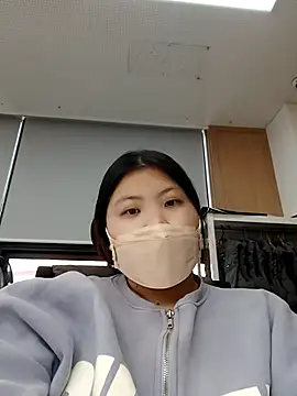 hello098712 online show from 09/26/25, 03:21