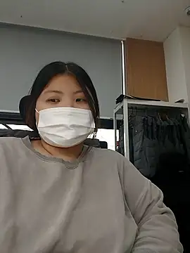 hello098712 online show from 10/01/25, 03:23