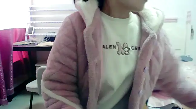 CN-Xiaoxi online show from 12/17/24, 12:12
