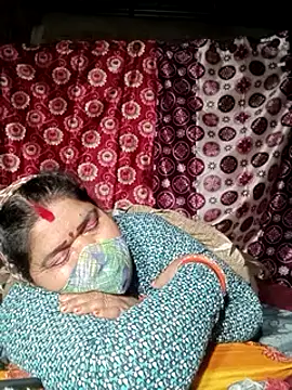 Hot Falguni online show from 12/31/24, 03:01