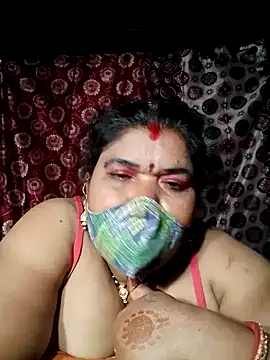 Hot Falguni online show from 12/31/24, 11:49