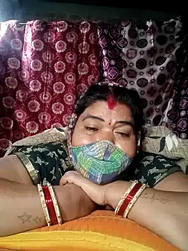 Hot Falguni online show from 01/06/25, 02:04