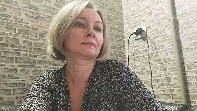 EdithManning online show from 12/17/24, 11:49