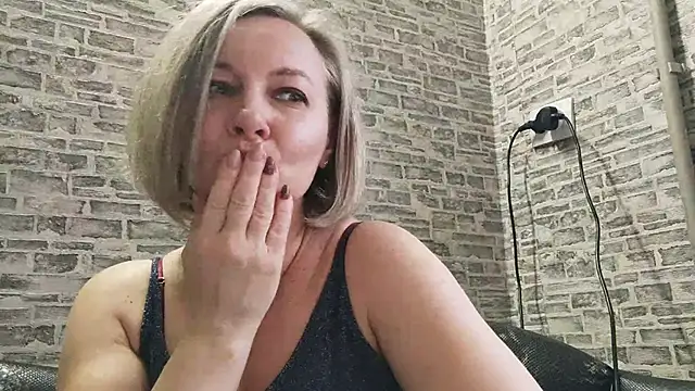 EdithManning online show from 01/05/25, 12:21