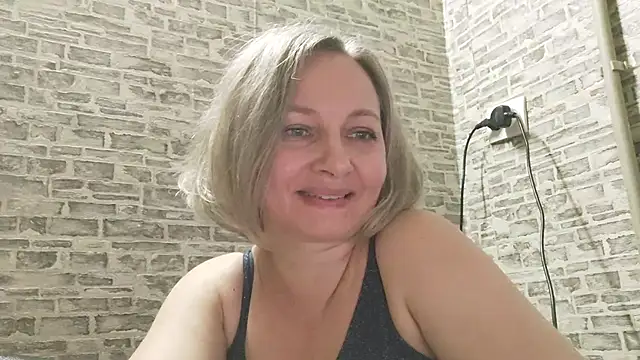 EdithManning online show from 02/05/25, 02:48