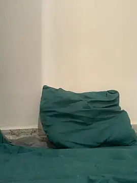 abyusif101099 online show from 10/01/25, 05:57