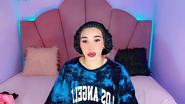 Snapshot of Jadeyourqueen chatting on 12/19/24, 12:34 Jadeyourqueen online show from 12/19/24, 12:34