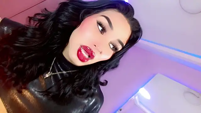 Snapshot of Jadeyourqueen chatting on 12/21/24, 03:53 Jadeyourqueen online show from 12/21/24, 03:53