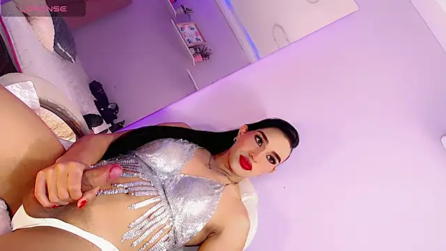 Snapshot of Jadeyourqueen chatting on 01/05/25, 03:34 Jadeyourqueen online show from 01/05/25, 03:34