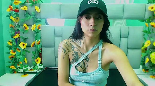 Miaa Thopmson online show from 03/11/25, 07:25