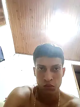 Snapshot of wolf_james123 chatting on 12/12/24, 09:48 wolf james123 online show from 12/12/24, 09:48