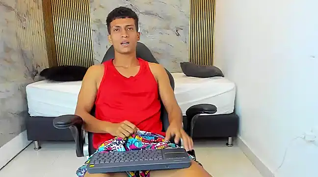 Snapshot of wolf_james123 chatting on 12/16/24, 12:27 wolf james123 online show from 12/16/24, 12:27