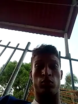 Snapshot of wolf_james123 chatting on 03/08/25, 11:07 wolf james123 online show from 03/08/25, 11:07