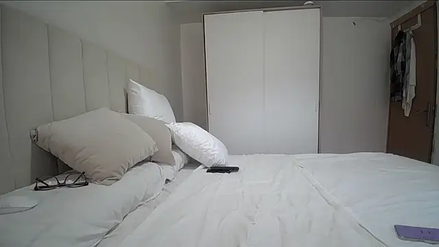 Snapshot of arielfreedomsex chatting on 10/08/25, 02:14 arielfreedomsex online show from 10/08/25, 02:14