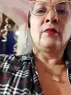 Snapshot of miisevvie_ chatting on 02/17/25, 02:31 miisevvie online show from 02/17/25, 02:31