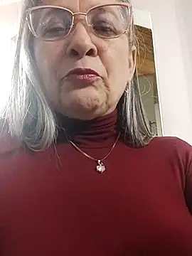 Snapshot of miisevvie_ chatting on 03/11/25, 02:32 miisevvie online show from 03/11/25, 02:32