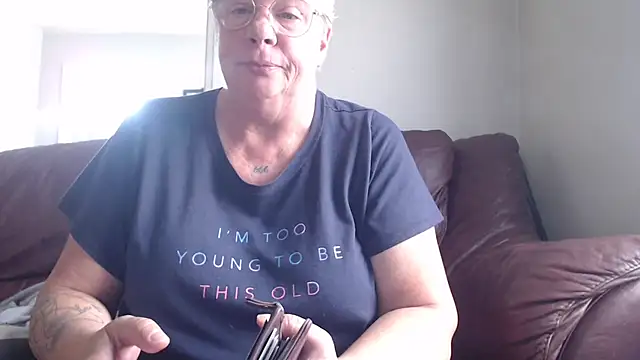 canadiancougar1965 online show from 10/21/25, 01:23