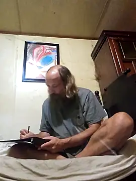 Snapshot of Beyond1978 chatting on 10/05/25, 06:56 Beyond1978 online show from 10/05/25, 06:56