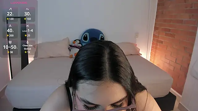 charlotte blass online show from 03/11/25, 01:26