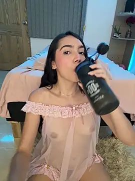 Snapshot of SOY_LUPE chatting on 02/28/25, 12:32 SOY LUPE online show from 02/28/25, 12:32