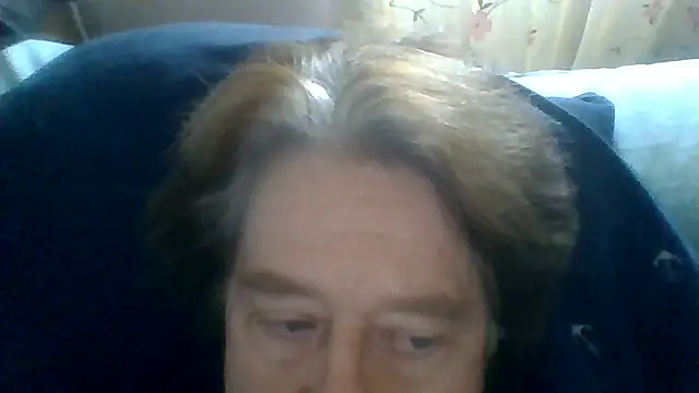 Snapshot of frankie7inch chatting on 06/20/26, 02:09 frankie7inch online show from 06/20/26, 02:09