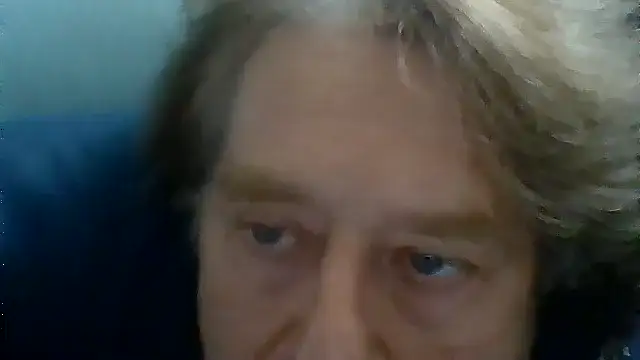 Snapshot of frankie7inch chatting on 06/25/26, 05:06 frankie7inch online show from 06/25/26, 05:06