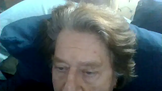 Snapshot of frankie7inch chatting on 07/13/26, 10:56 frankie7inch online show from 07/13/26, 10:56