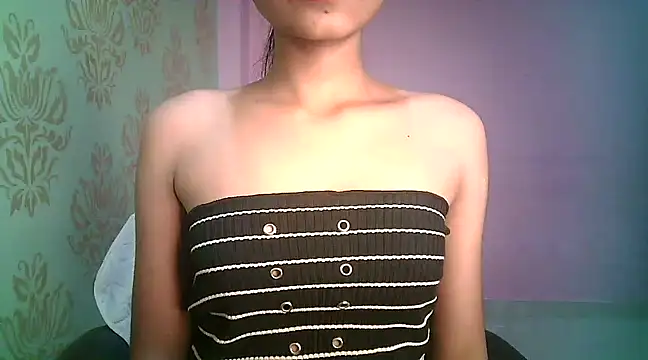 Snapshot of Chandani-Love chatting on 02/16/25, 11:16 Chandani-Love online show from 02/16/25, 11:16