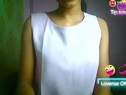 Snapshot of Chandani-Love chatting on 03/17/25, 02:45 Chandani-Love online show from 03/17/25, 02:45