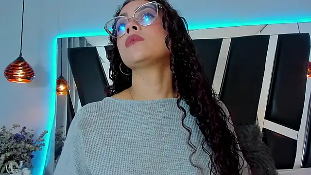 antonelllepiercee online show from 12/28/24, 11:30