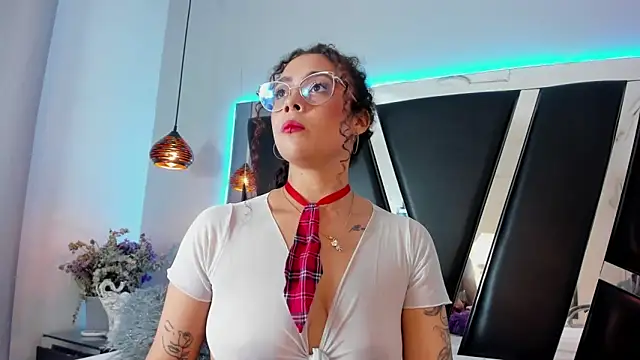 antonelllepiercee online show from 12/29/24, 03:35