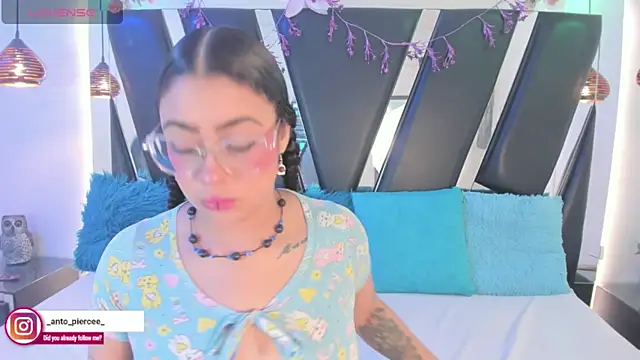 antonelllepiercee online show from 07/24/26, 11:30