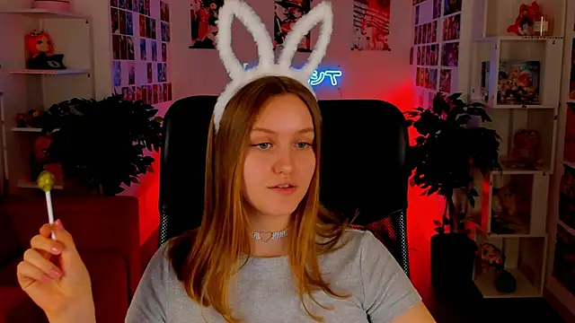 KellyPoter online show from 12/13/24, 03:32