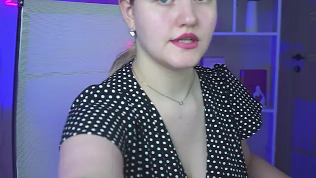 KellyPoter online show from 06/06/26, 06:40