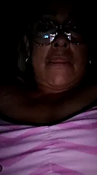 Kasandra Ho online show from 01/05/25, 12:31