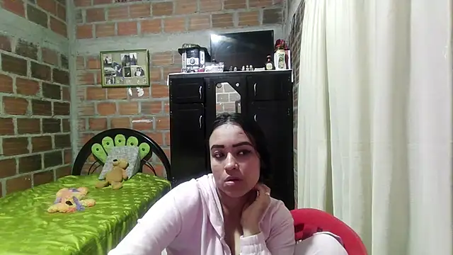 samanthaPuxy online show from 12/22/25, 06:32