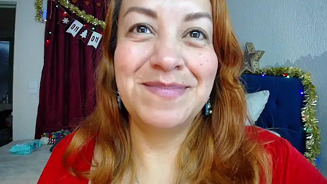 Snapshot of Delilah_Belmont chatting on 01/05/25, 09:25 Delilah Belmont online show from 01/05/25, 09:25