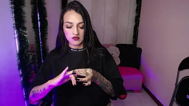 amelierouss online show from 12/19/24, 06:34