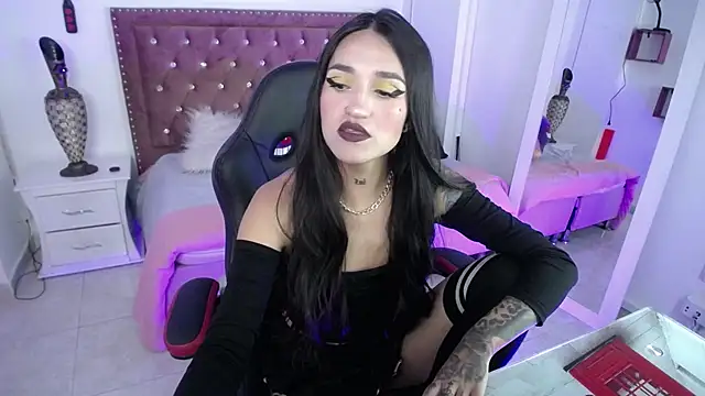 amelierouss online show from 02/03/25, 04:41