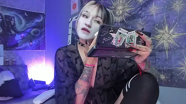 amelierouss online show from 07/25/26, 07:50