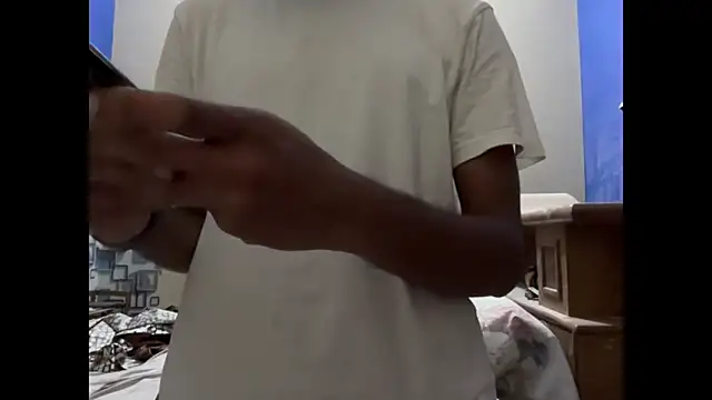 Snapshot of meatycronn chatting on 10/04/25, 07:56 meatycronn online show from 10/04/25, 07:56