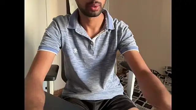 Snapshot of meatycronn chatting on 10/09/25, 11:08 meatycronn online show from 10/09/25, 11:08