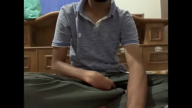 Snapshot of meatycronn chatting on 10/21/25, 05:46 meatycronn online show from 10/21/25, 05:46