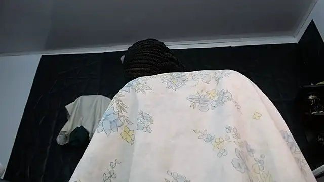 Hanna Fox 69 online show from 10/18/25, 10:16