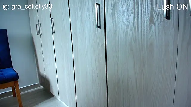 gracekelly12 online show from 09/18/25, 07:16