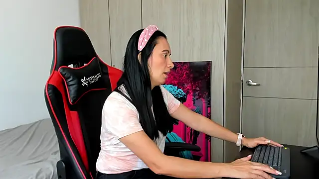 gracekelly12 online show from 09/29/25, 06:24