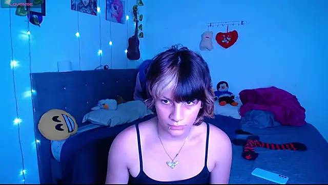 Caitlynwheler online show from 03/22/25, 09:45