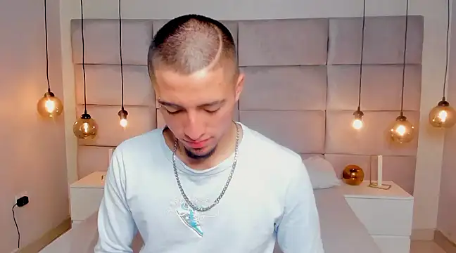 King Dante  online show from 12/16/24, 10:56