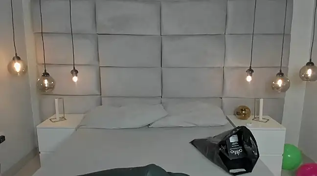 King Dante  online show from 12/28/24, 08:36